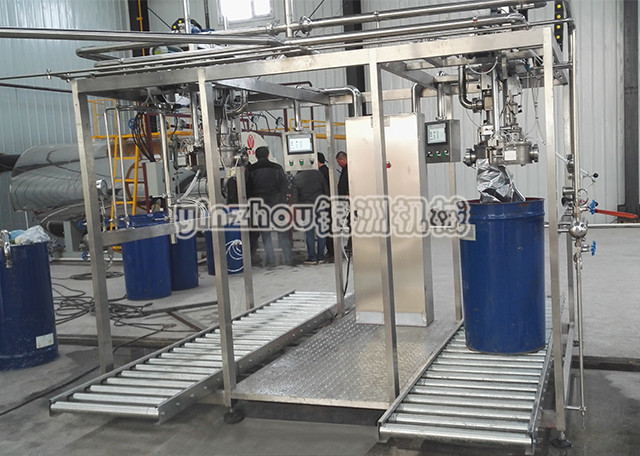 大袋無(wú)菌灌裝機(jī).jpg 大袋無(wú)菌灌裝機(jī).jpg