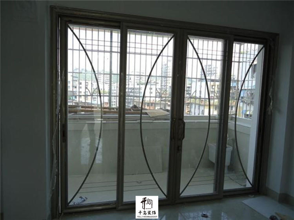 推拉門(mén)讓光線(xiàn)變暗