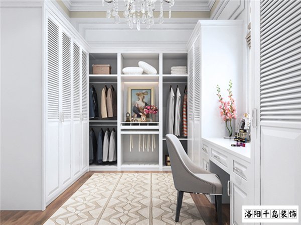 多功能衣柜，置衣儲(chǔ)物一步到位