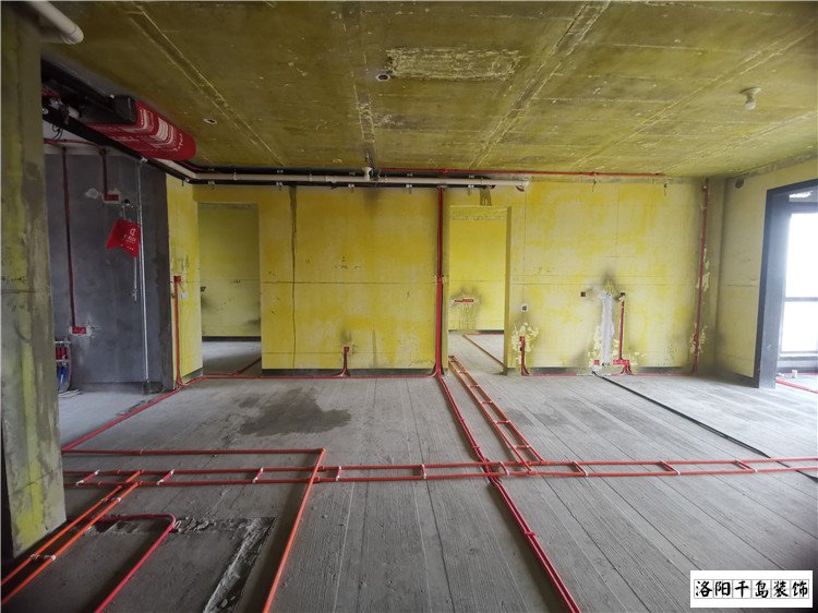 洛陽(yáng)格潤(rùn)小鎮(zhèn)水電施工實(shí)拍圖